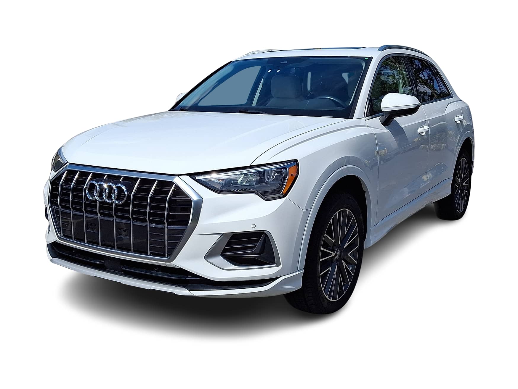 Thumbnail: 2022 Audi Q3 - 1