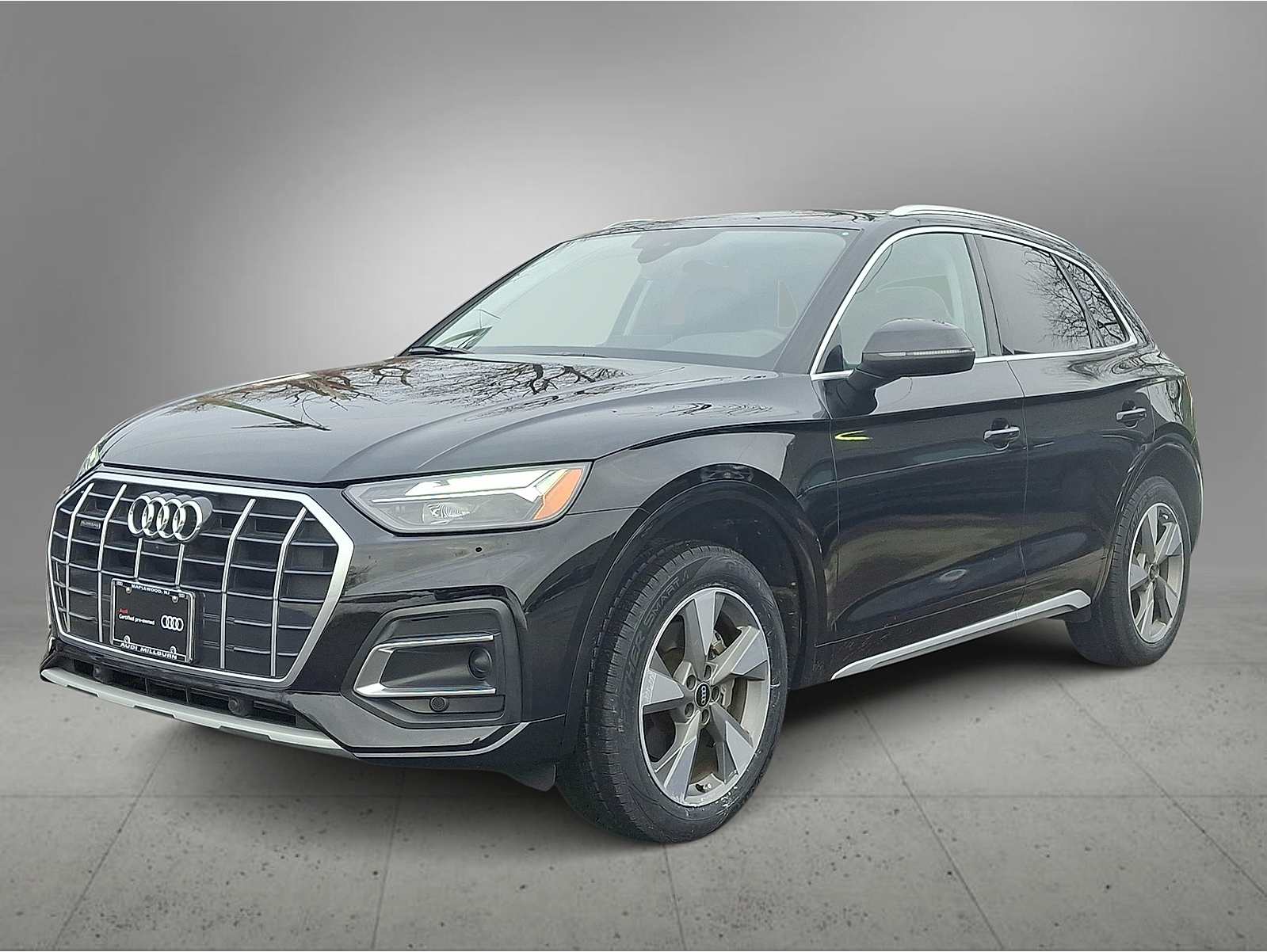 2023 Audi Q5 Premium Plus's photo