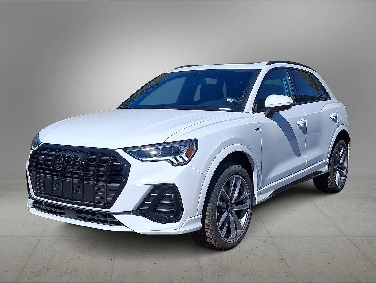 2025 Audi Q3 S Line Premium's photo