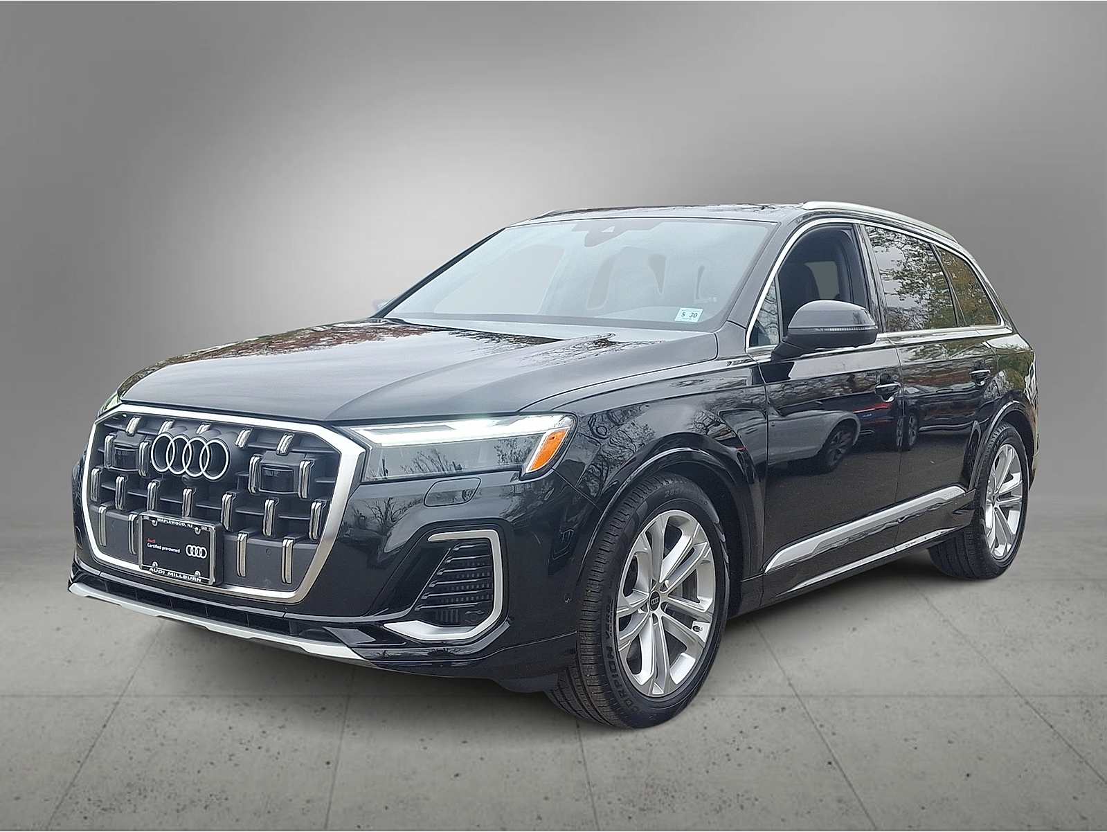 2025 Audi Q7 Premium Plus's photo