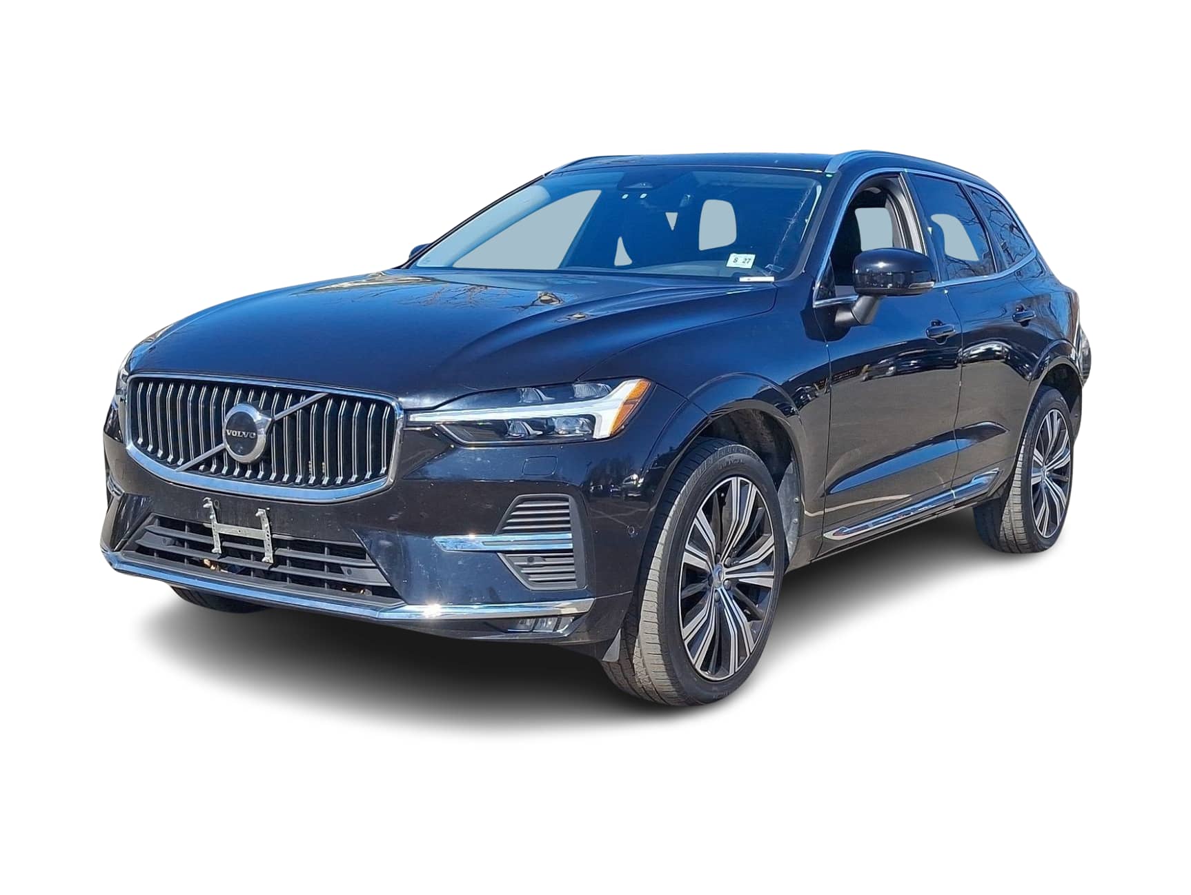 2023 Volvo XC60 B5 Plus -
                Maplewood, NJ