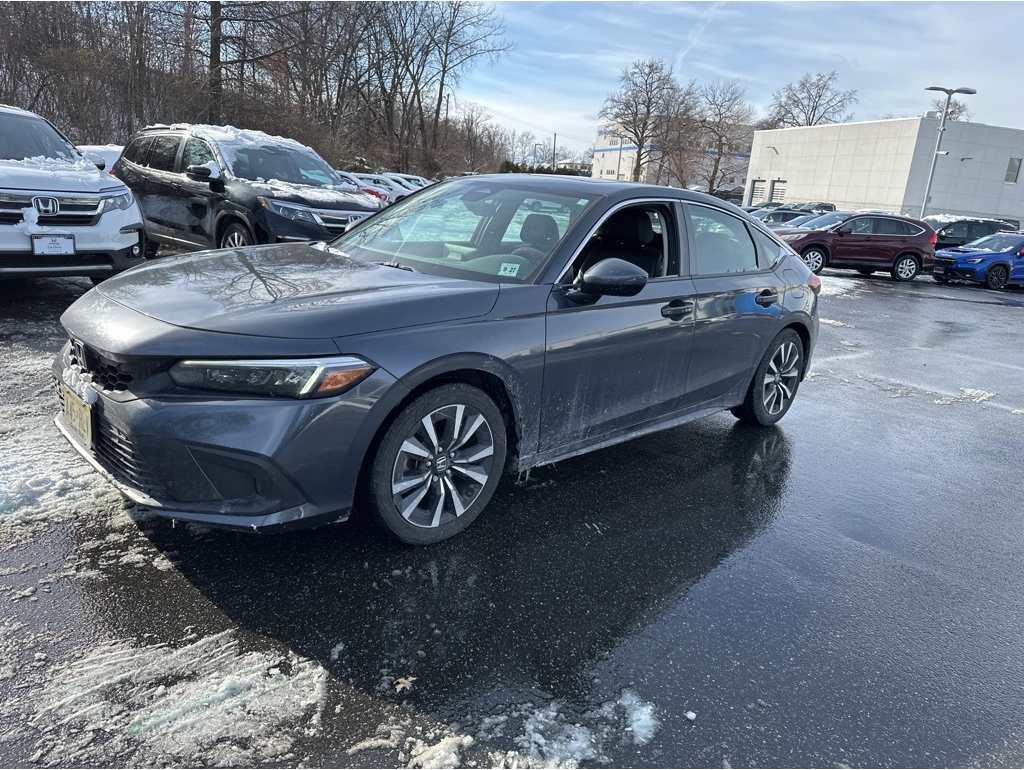 2022 Honda Civic Hatchback EX-L's photo