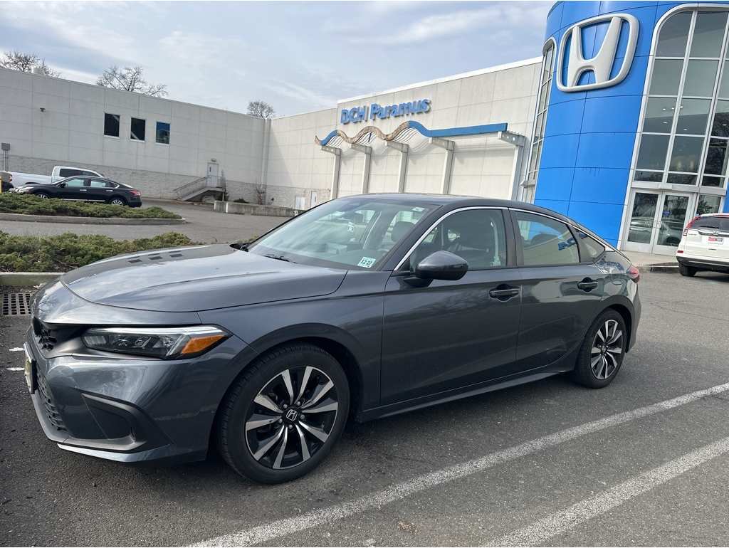 2022 Honda Civic Hatchback EX-L's photo