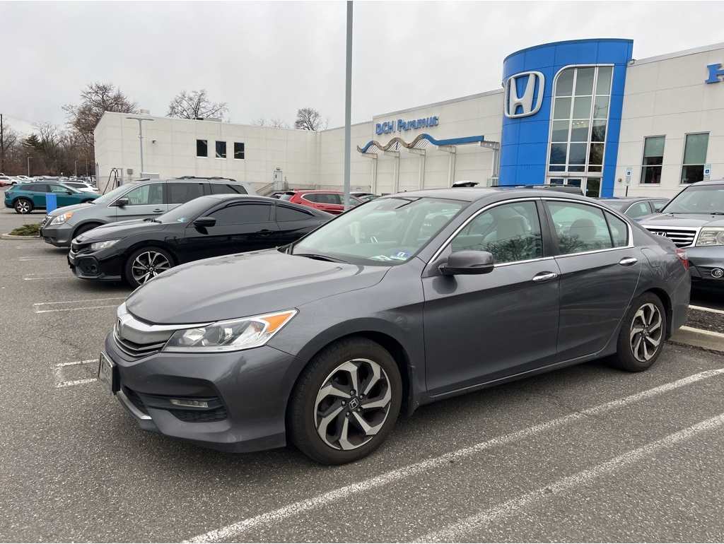 2017 Honda Accord EX's photo