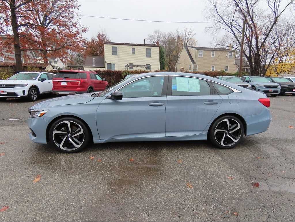 2022 Honda Accord Sport SE's photo