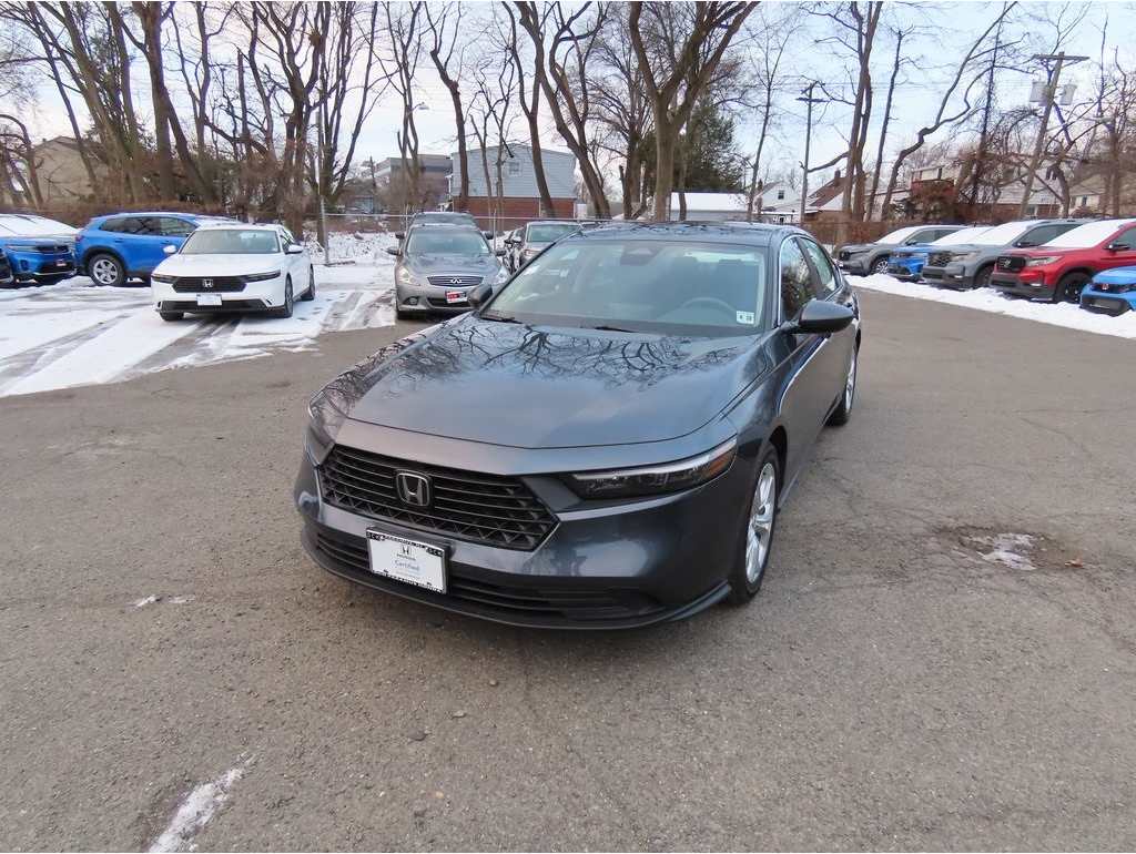 2023 Honda Accord LX's photo