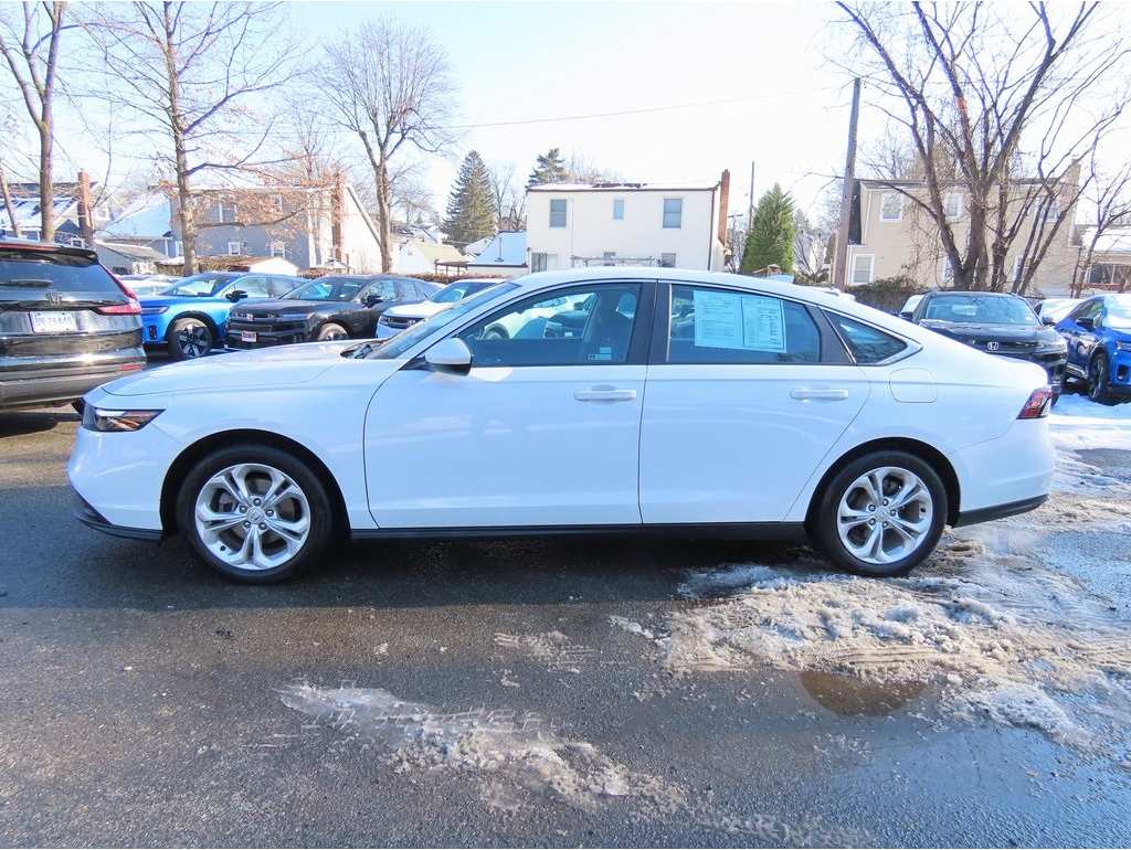 2023 Honda Accord LX's photo