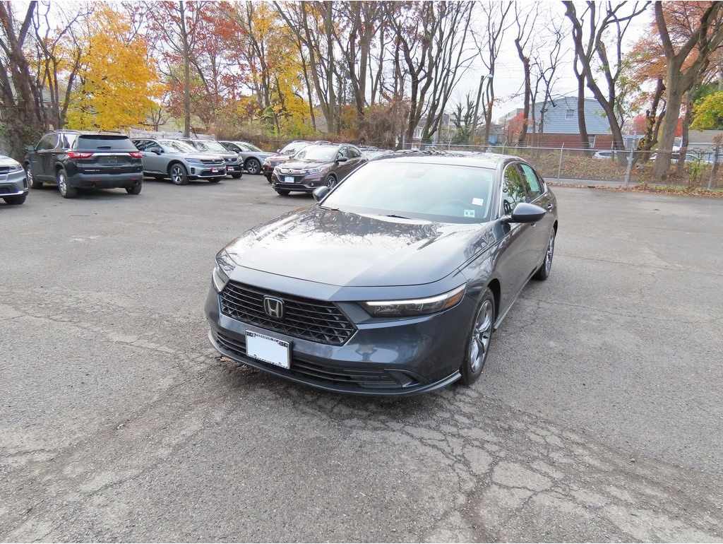 2023 Honda Accord EX's photo