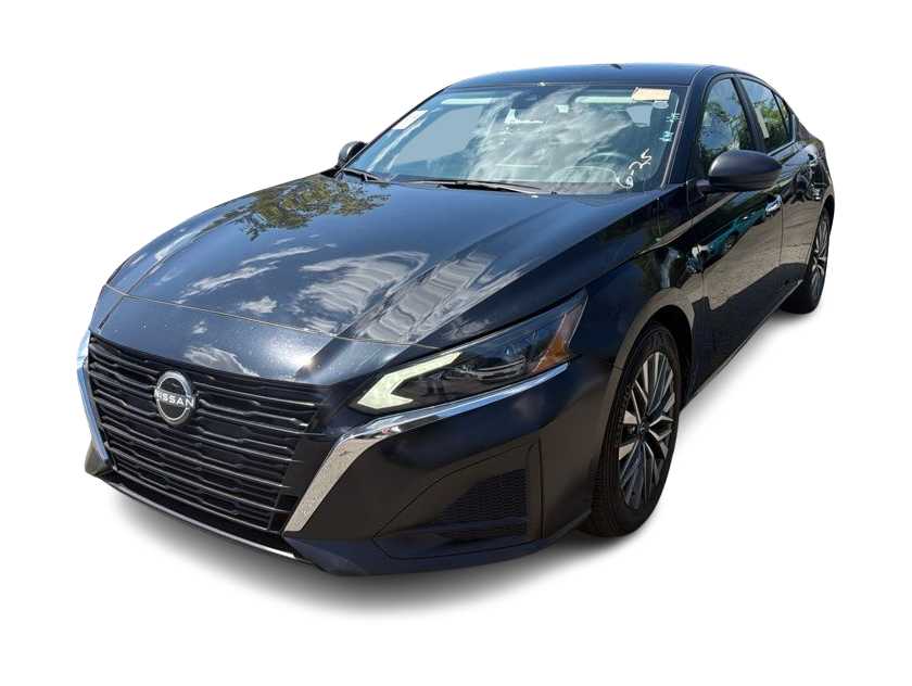 Thumbnail: 2025 Nissan Altima - 1