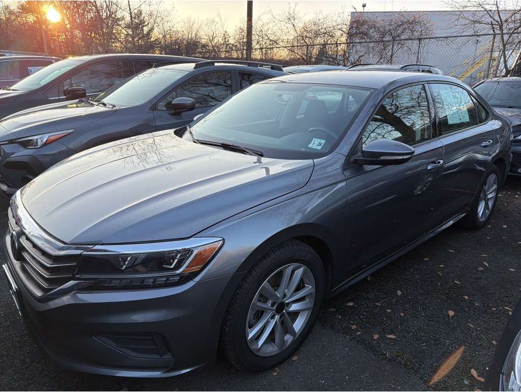 2021 Volkswagen Passat S's photo