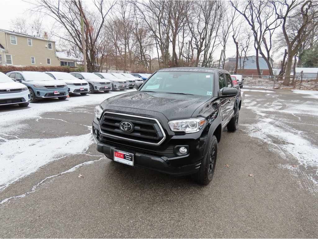 2023 Toyota Tacoma SR5's photo