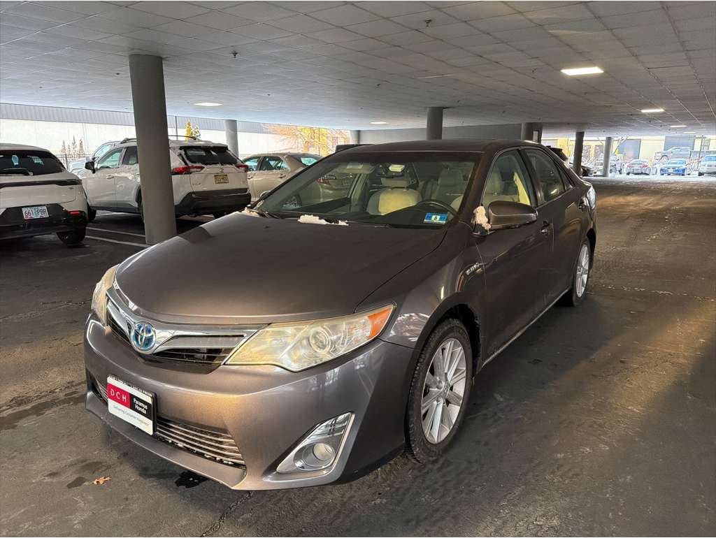 2014 Toyota Camry XLE Hybrid