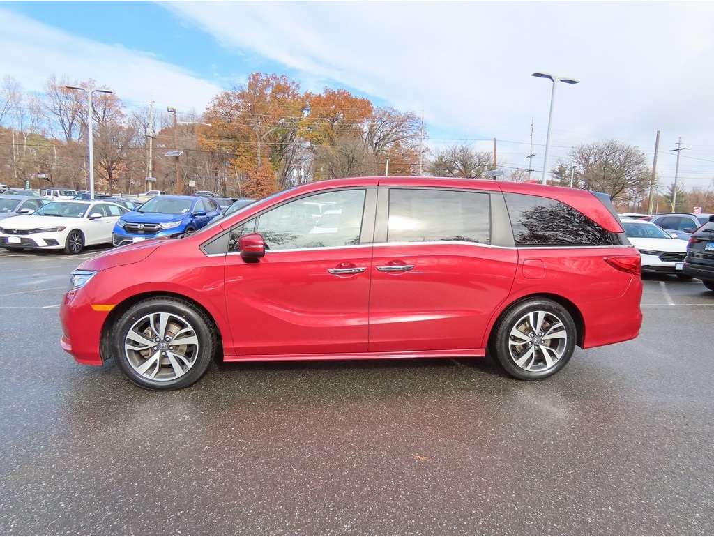 2023 Honda Odyssey Touring's photo