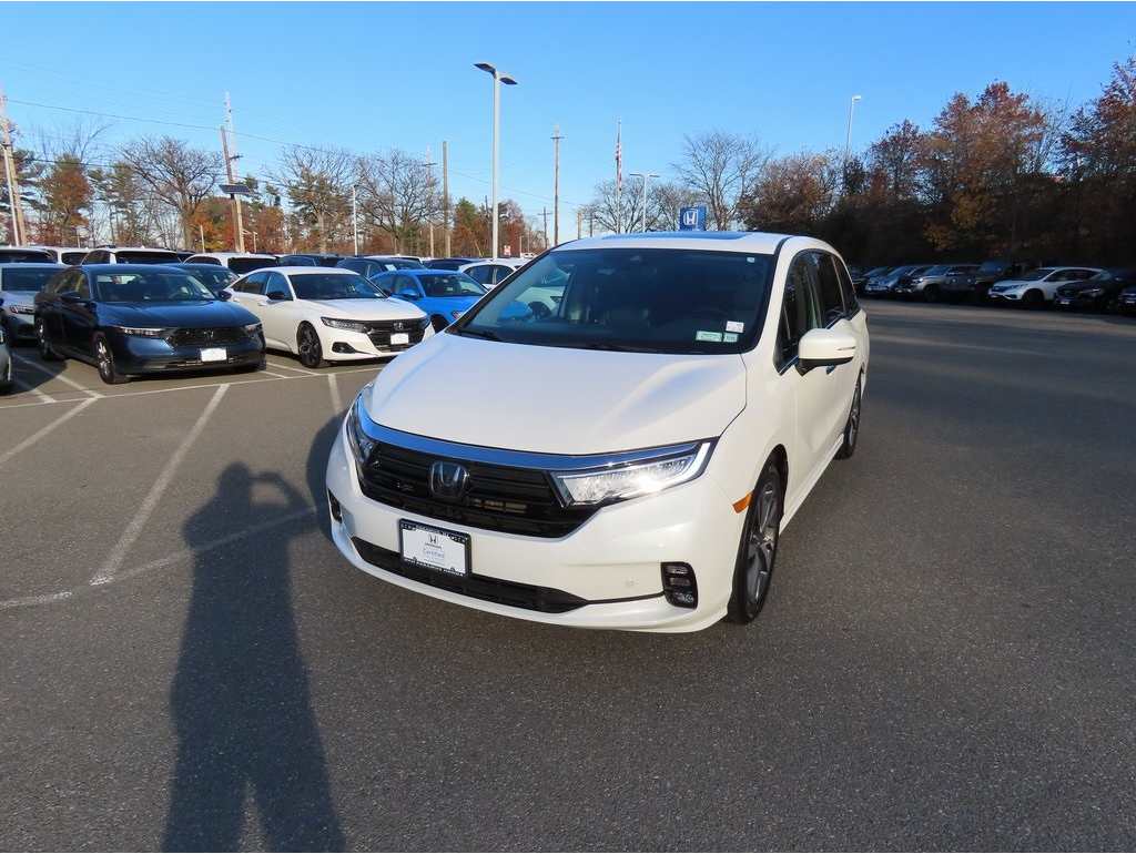 2023 Honda Odyssey Touring's photo