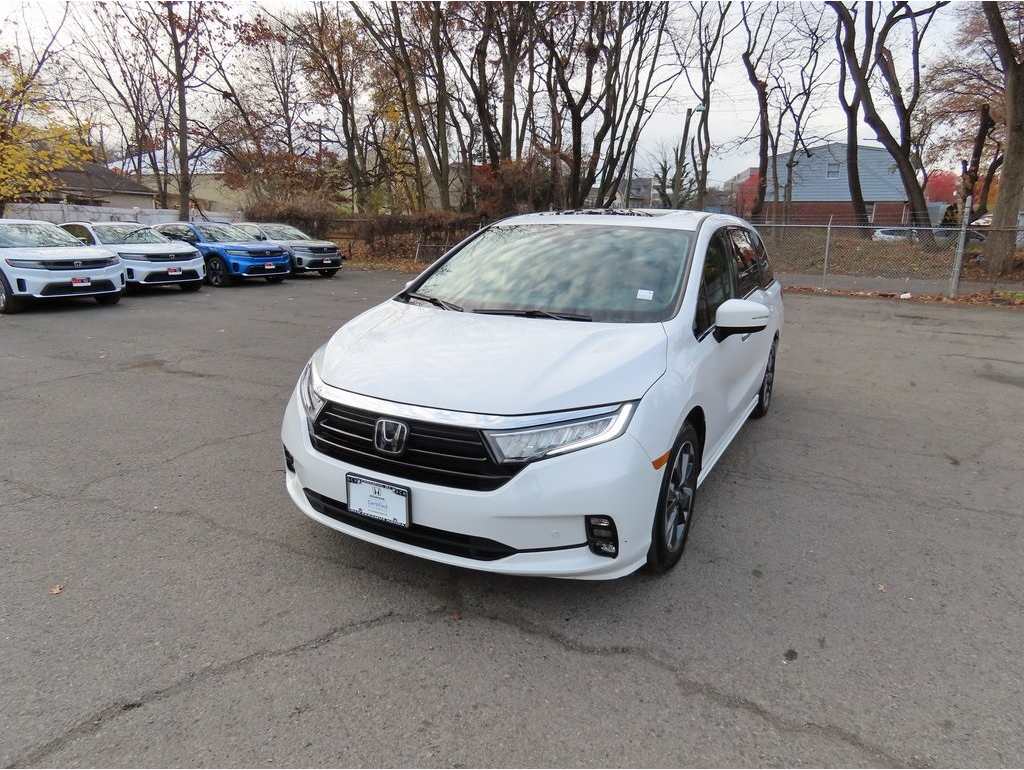 2023 Honda Odyssey Elite's photo