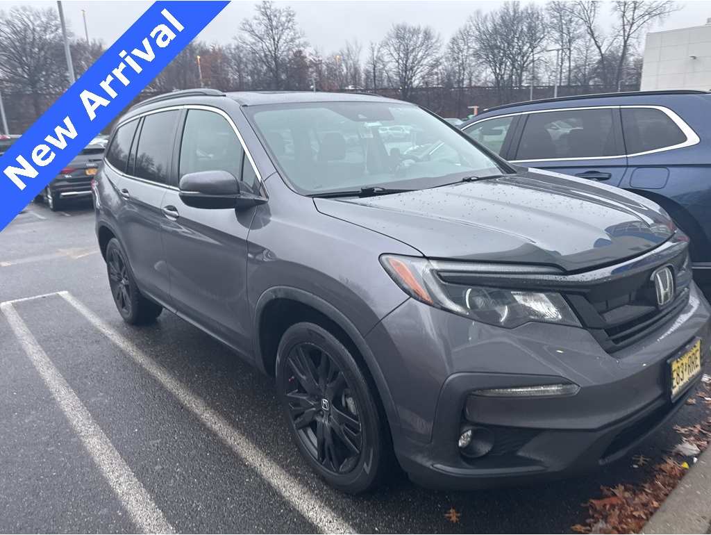 2022 Honda Pilot SE's photo