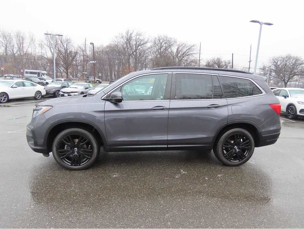 2022 Honda Pilot SE's photo