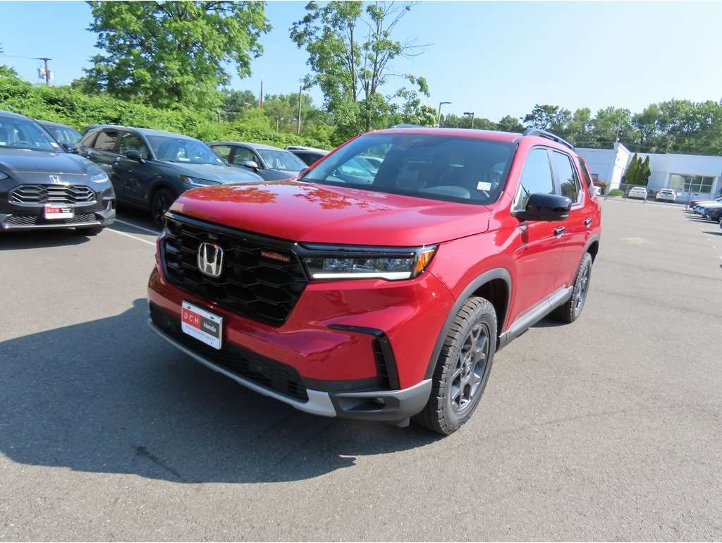 2025 Honda Pilot TrailSport's photo