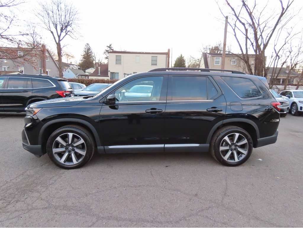 2023 Honda Pilot Touring's photo