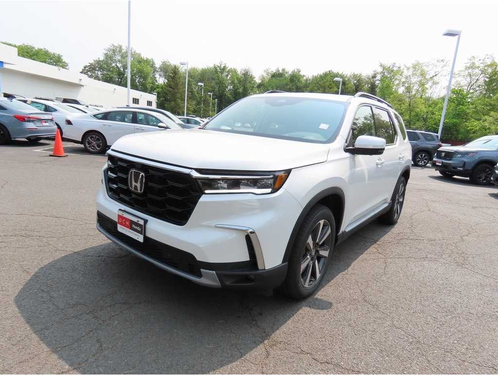 2025 Honda Pilot Elite's photo