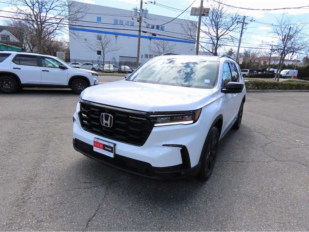 2025 Honda Pilot Black Edition's photo