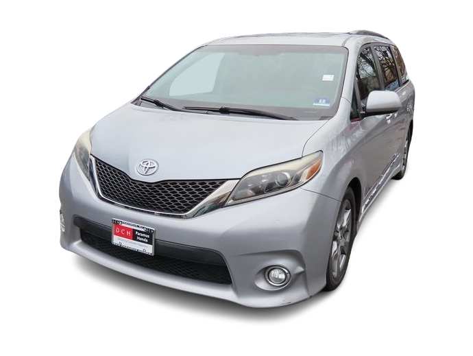 Thumbnail: 2017 Toyota Sienna - 1