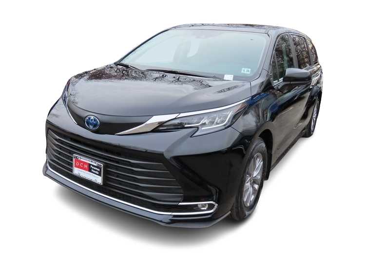 2023 Toyota Sienna XLE -
                Paramus, NJ