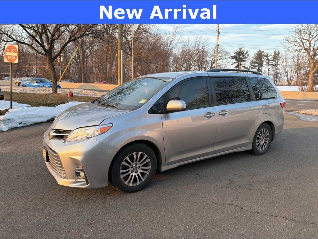 2018 Toyota Sienna XLE