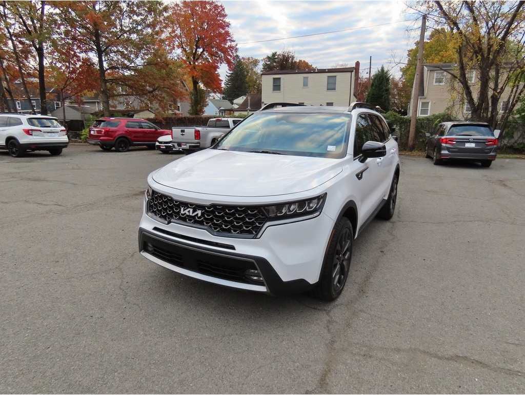 2022 Kia Sorento X-Line EX's photo
