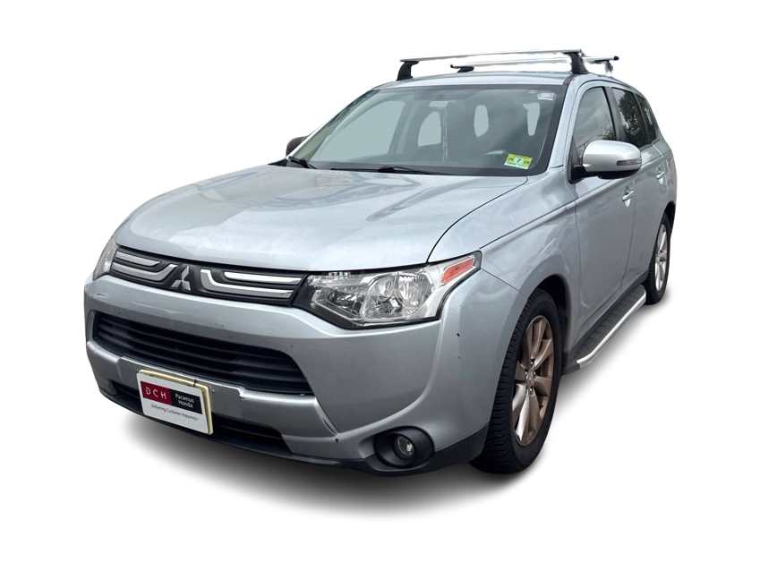 2014 Mitsubishi Outlander SE -
                  Paramus, NJ