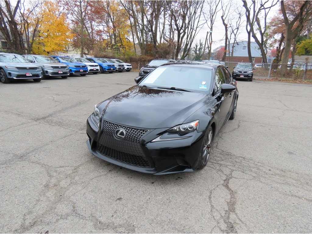 2016 Lexus IS 350's photo