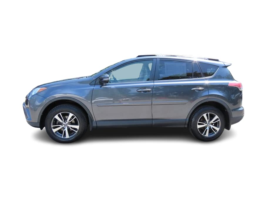Thumbnail: 2018 Toyota RAV4 - 1