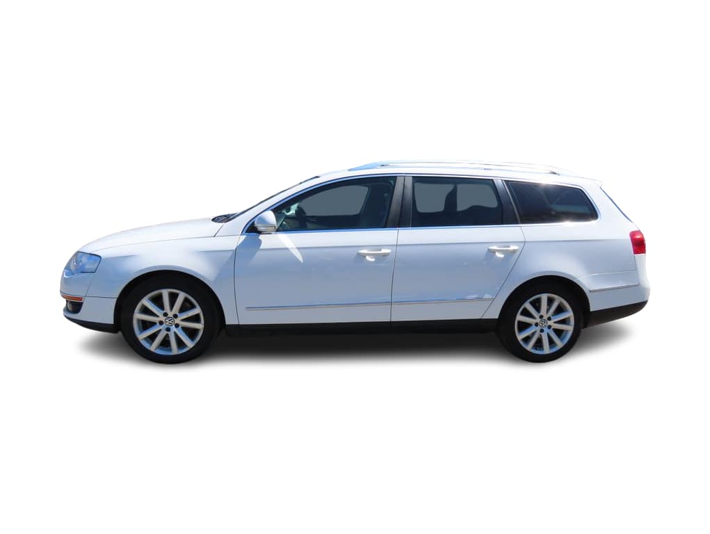 2010 Volkswagen Passat Komfort -
                  Paramus, NJ