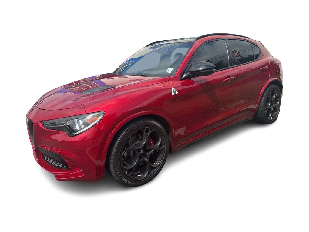 Thumbnail: 2022 Alfa Romeo Stelvio - 1