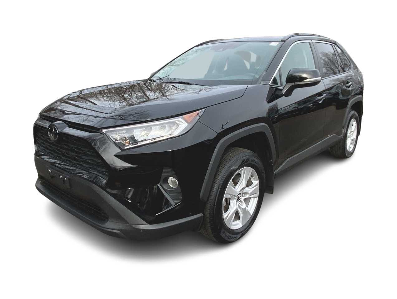 2021 Toyota RAV4 XLE Hero Image