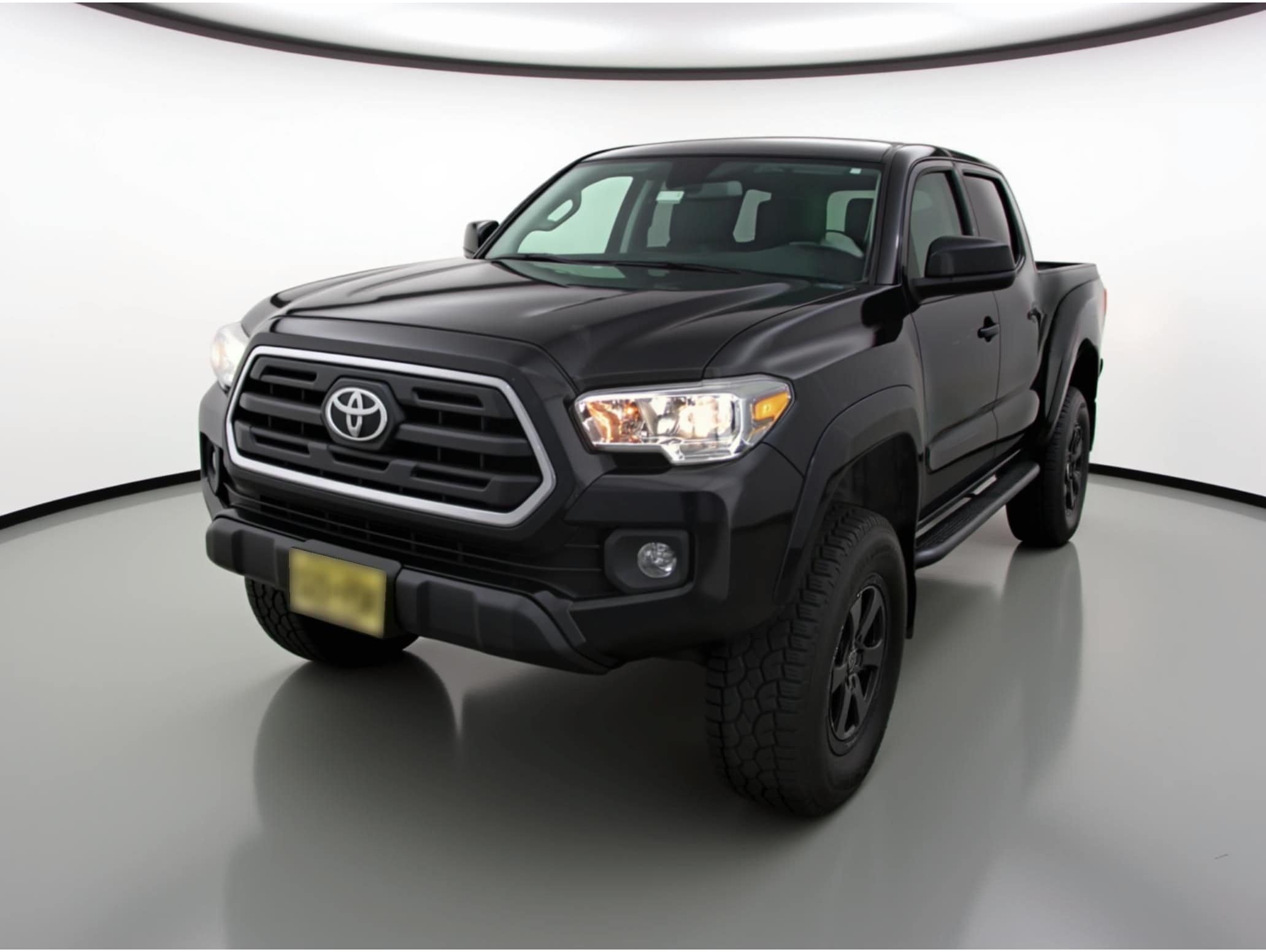 2019 Toyota Tacoma SR5's photo