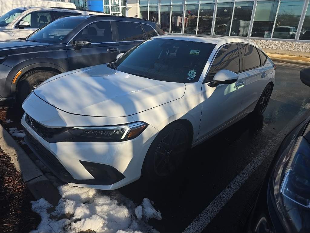 2023 Honda Civic Hatchback Sport Touring's photo