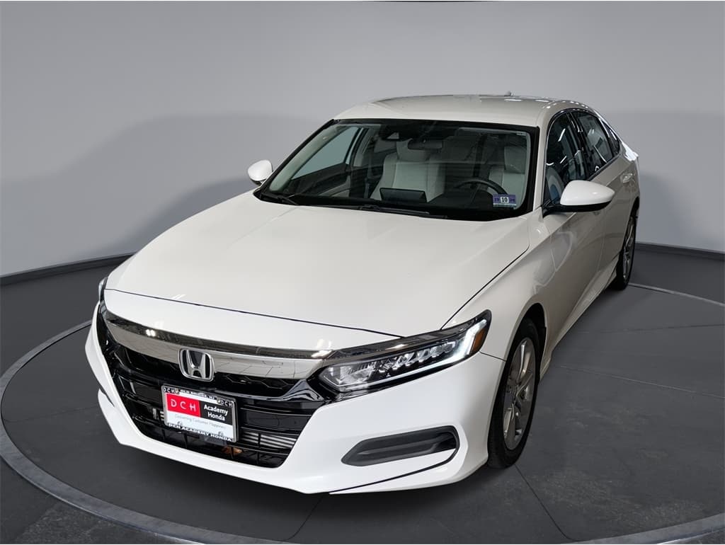 2019 Honda Accord LX's photo