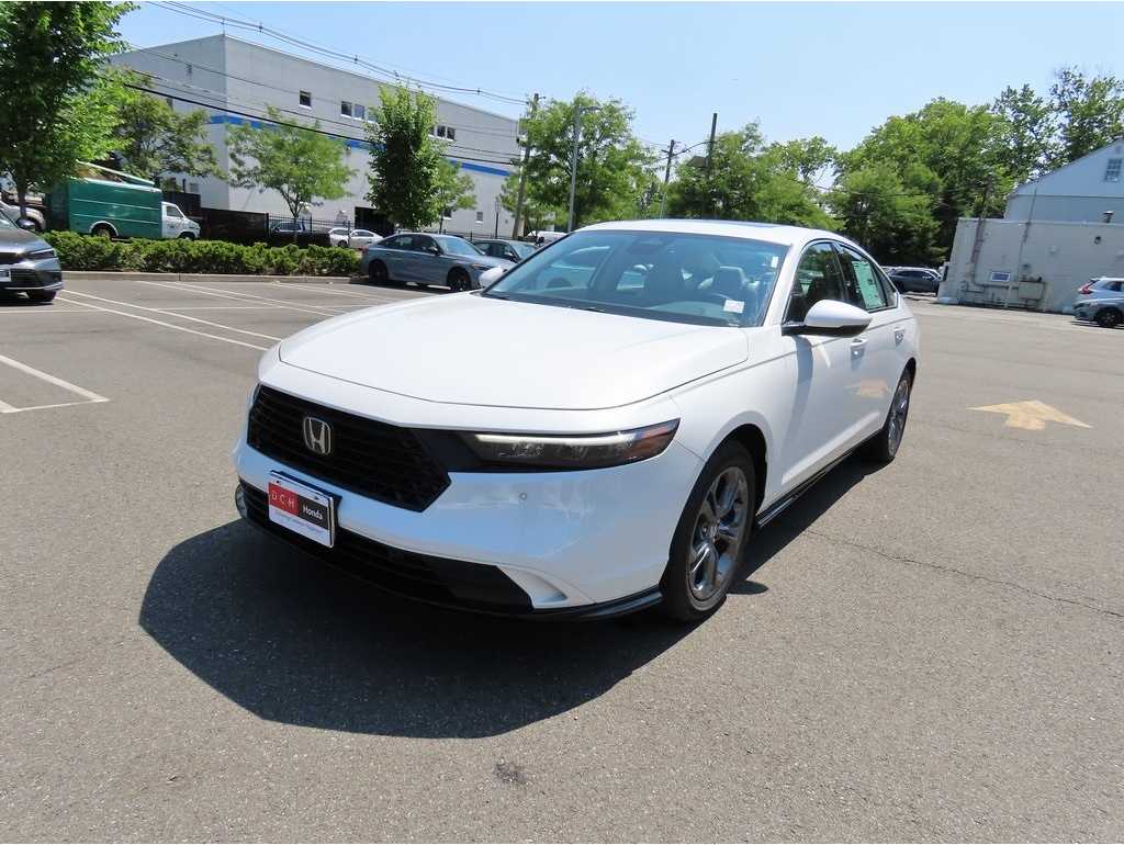 2025 Honda Accord Hybrid EX-L's photo