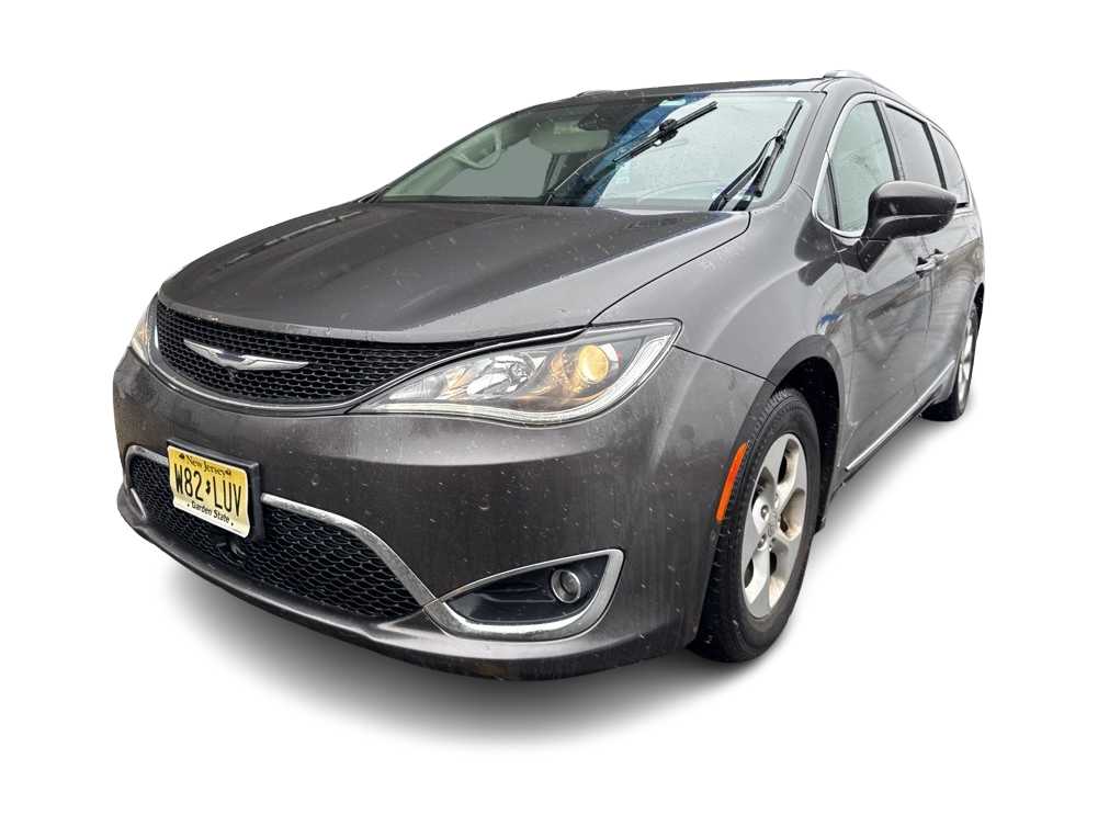 2017 Chrysler Pacifica  -
                  Old Bridge, NJ