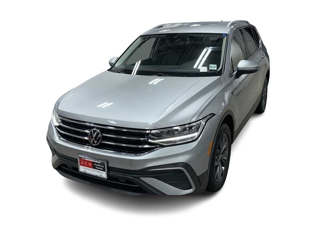 Thumbnail: 2022 Volkswagen Tiguan - 1