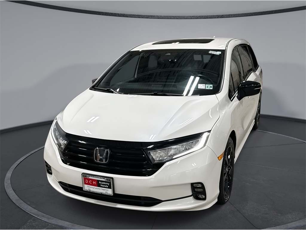 2023 Honda Odyssey SPORT's photo