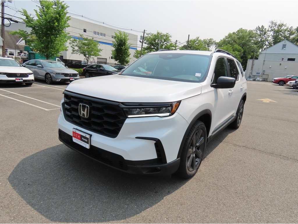 2025 Honda Pilot Sport's photo