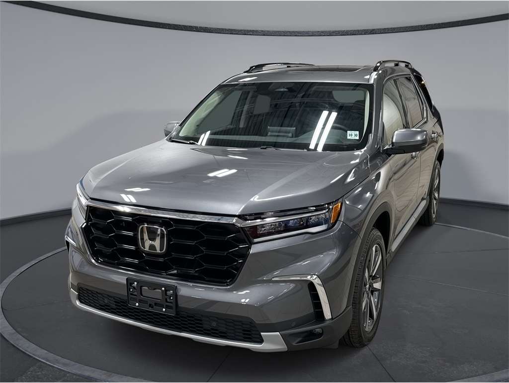 2025 Honda Pilot Touring's photo