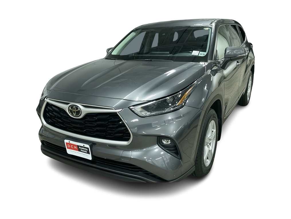 2021 Toyota Highlander LE -
                Old Bridge, NJ