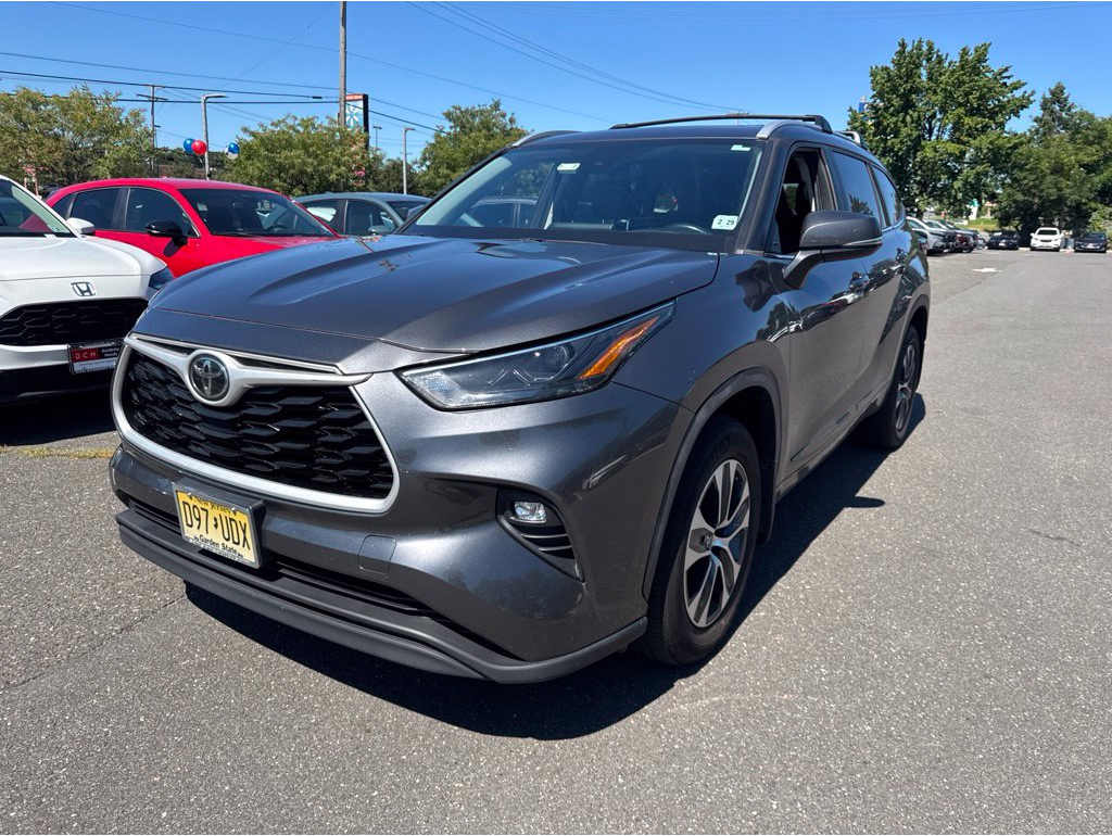 2024 Toyota Highlander XLE