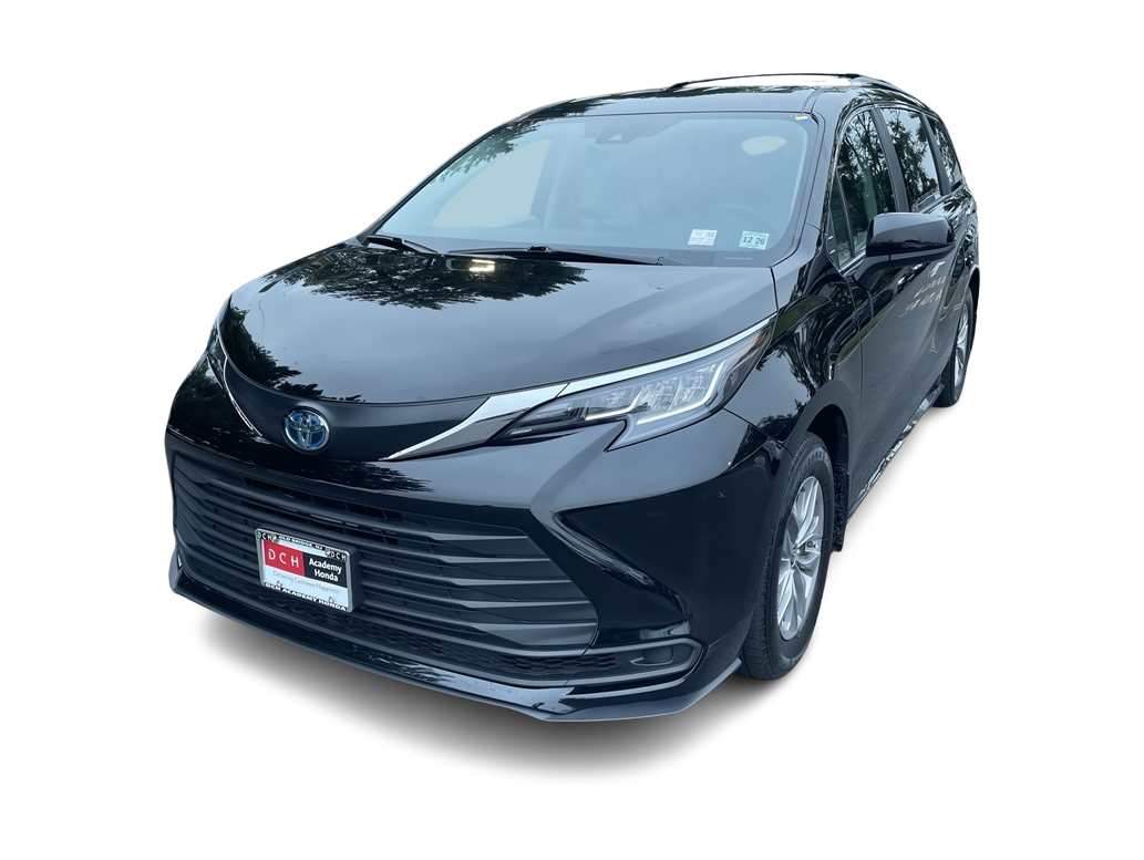 2022 Toyota Sienna LE -
                Old Bridge, NJ