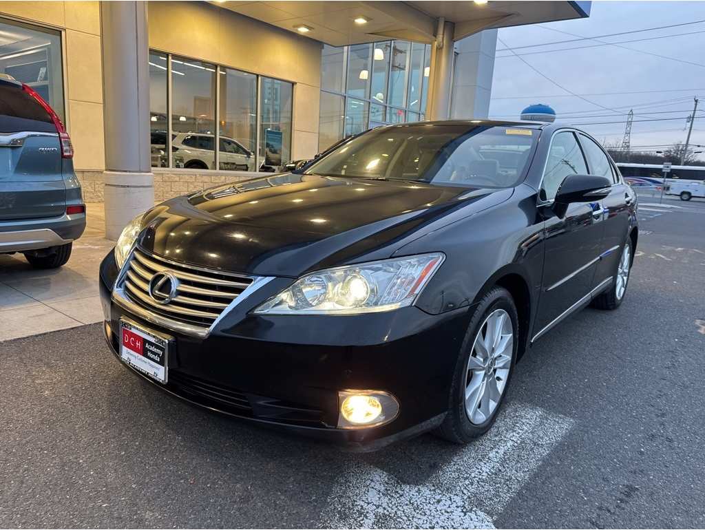 2011 Lexus ES 350's photo