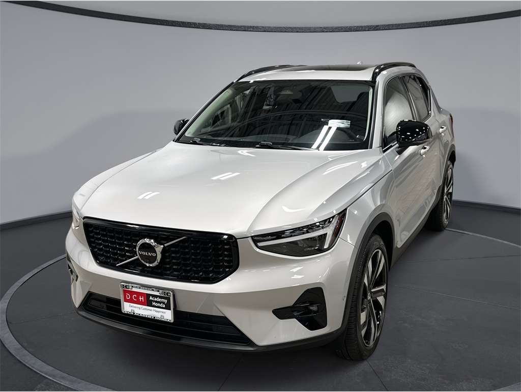 2023 Volvo XC40 Ultimate