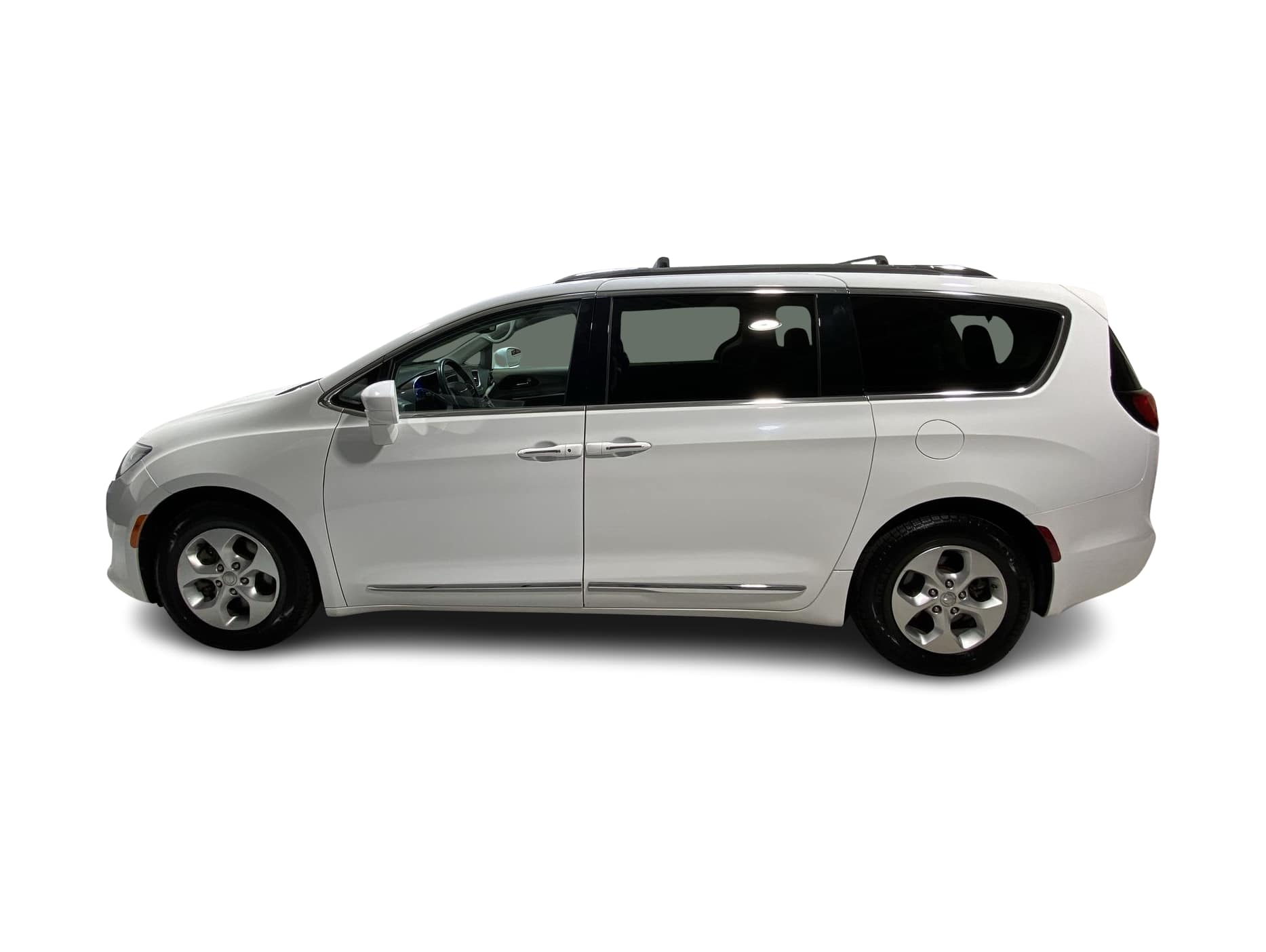 2017 Chrysler Pacifica  -
                  Verona, NJ